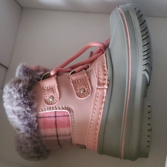 London Fog shoes girls size 6M Lil Tottenham pink / grey boots water res… - Picture 10 of 13